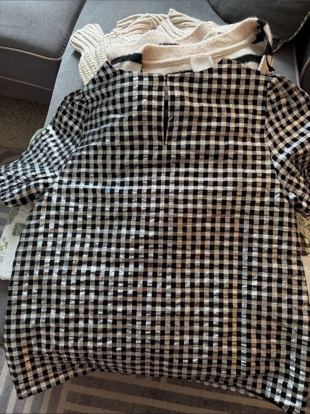 J. Crew ๐๐๏ธ Black & Cream Gingham Top NWT NEW BUNDLE W/ 2 FREE H&M sweaters - Picture 5 of 5